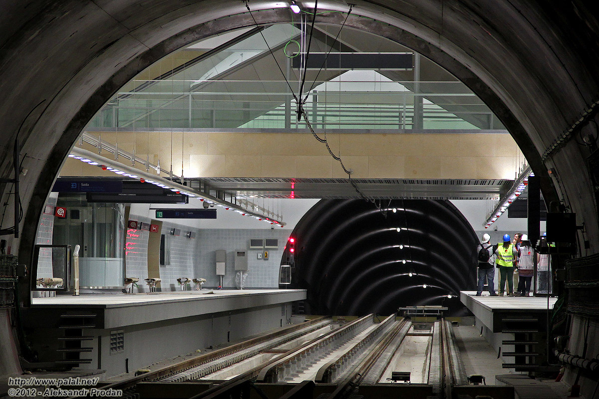 Лиссабон — Metro — Linha Vermelha