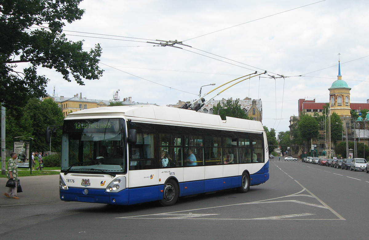 Рига, Škoda 24Tr Irisbus Citelis № 18176