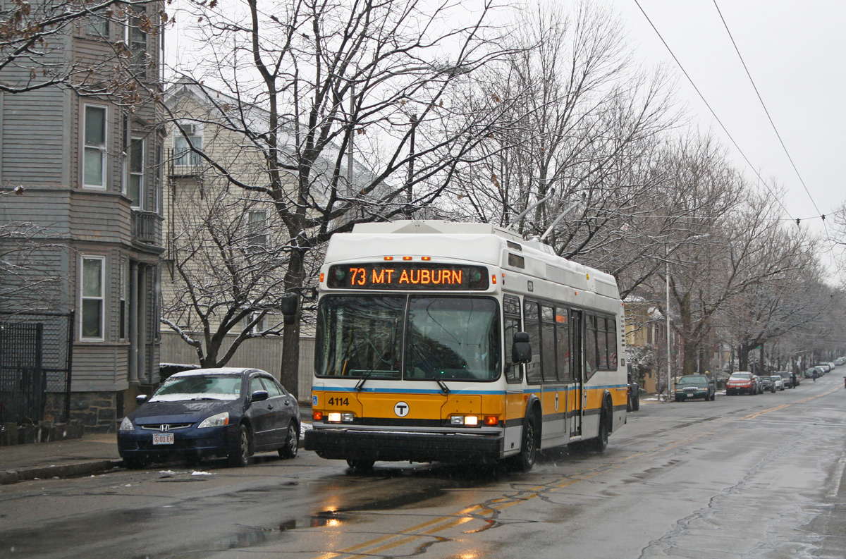 Бостон, Neoplan AN440LF-ETB № 4114