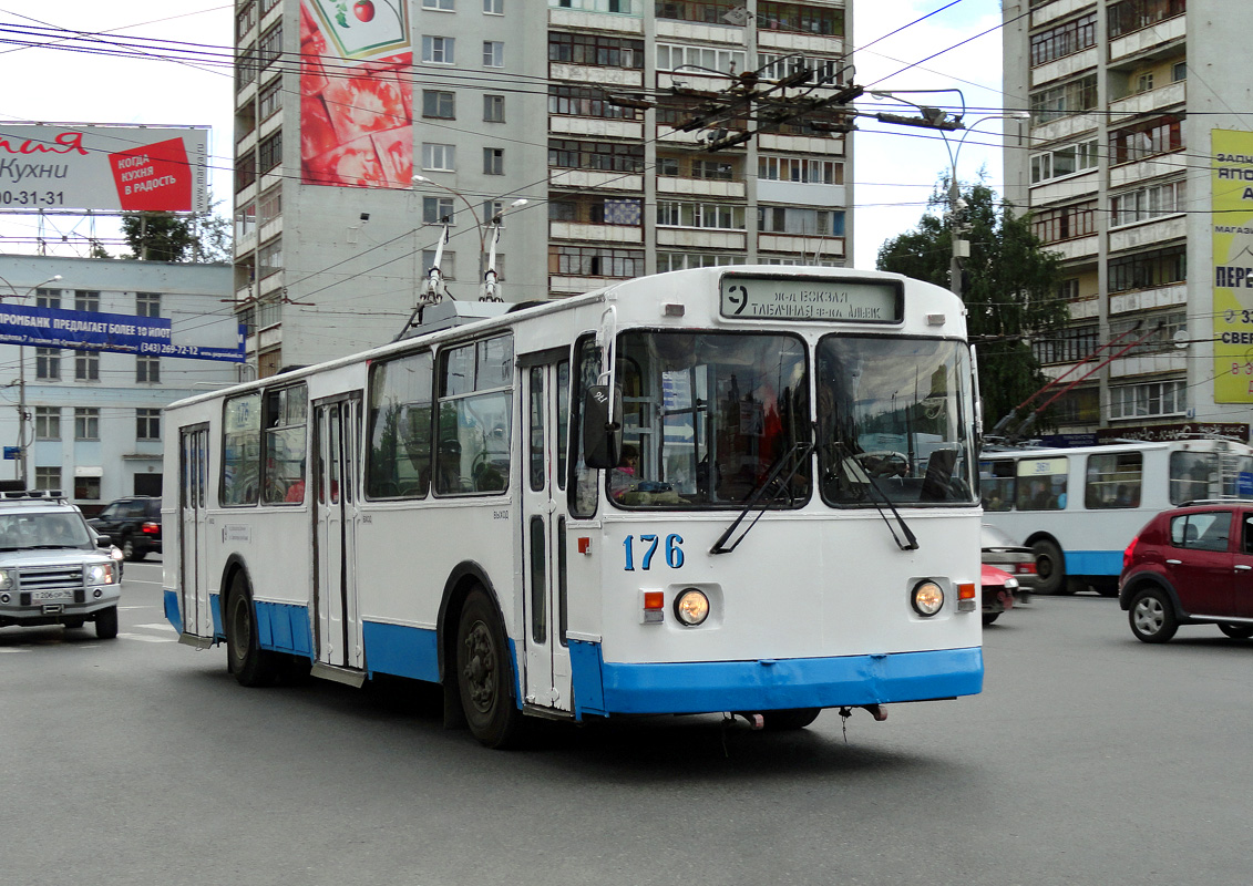 Екатеринбург, ЗиУ-682Г [Г00] № 176