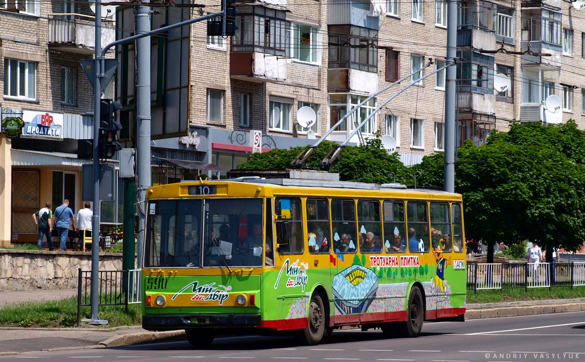 Львов, Škoda 14Tr11/6 № 590