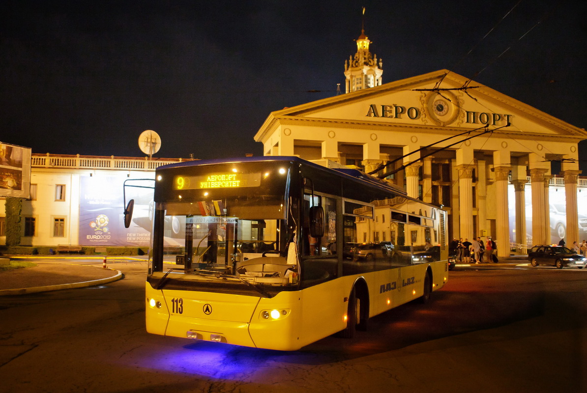 Львов, ЛАЗ E183D1 № 113