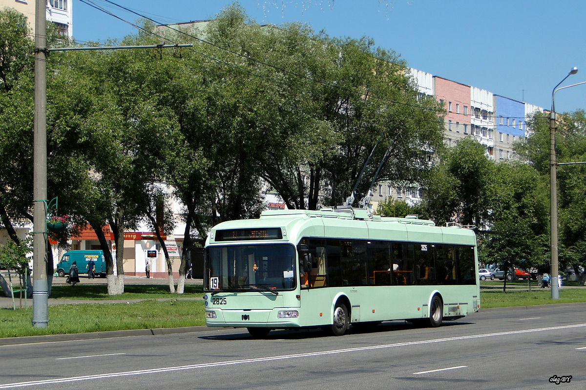 Гомель, БКМ 321 № 2825