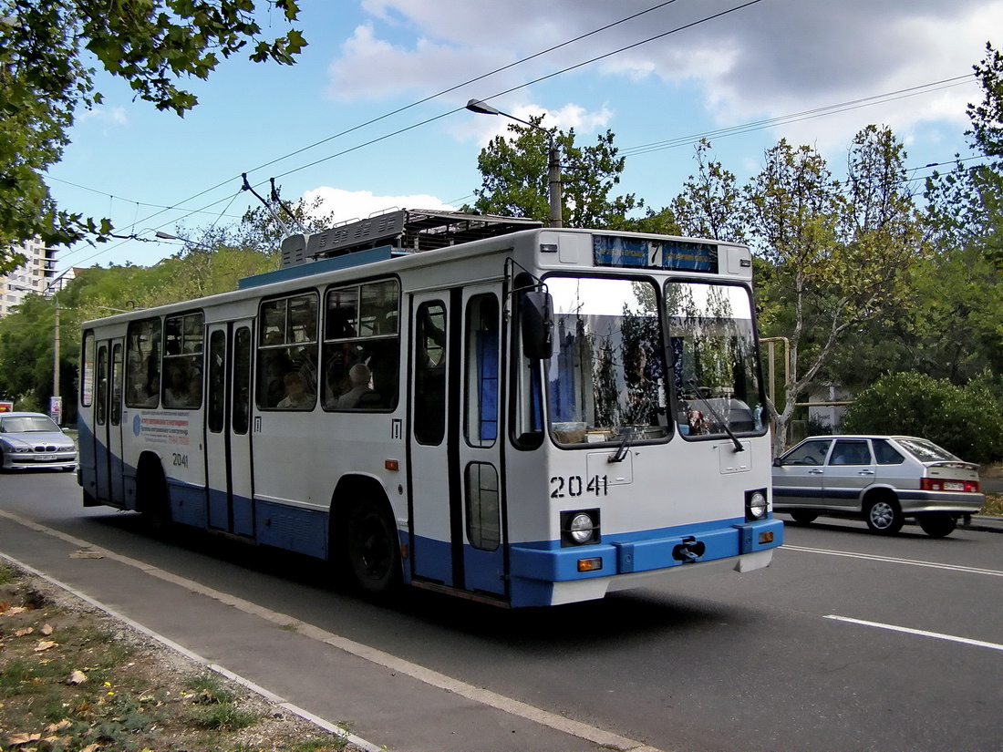 Одесса, ЮМЗ Т2 № 2041