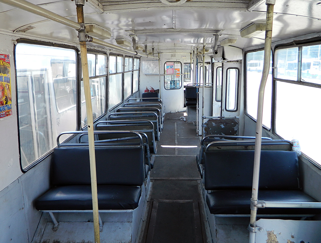 Уфа, ЗиУ-682В [В00] № 2015; Уфа — Салоны
