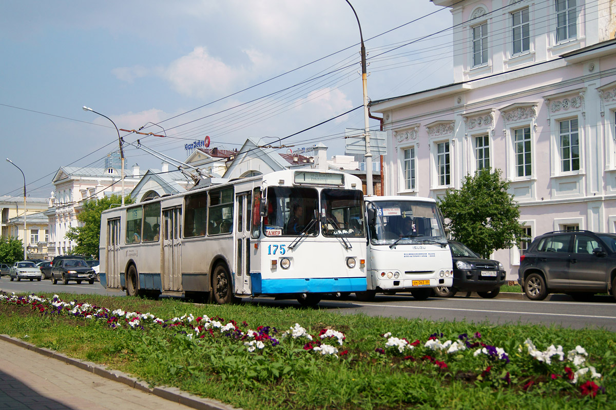 Екатеринбург, ЗиУ-682Г [Г00] № 175