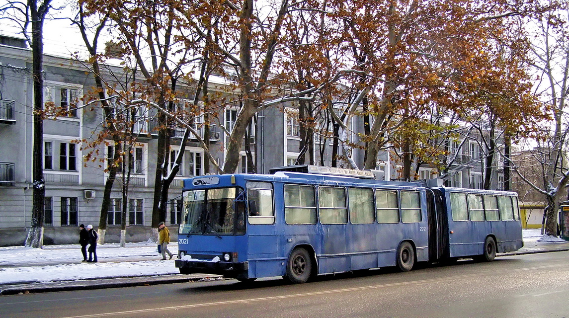 Одесса, ЮМЗ Т1 № 2021