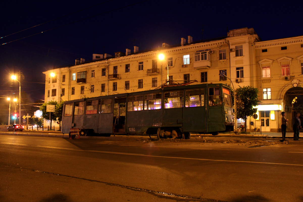 Казань, 71-605 (КТМ-5М3) № 1250 Казань, 71-605 (КТМ-5М3) № 1250