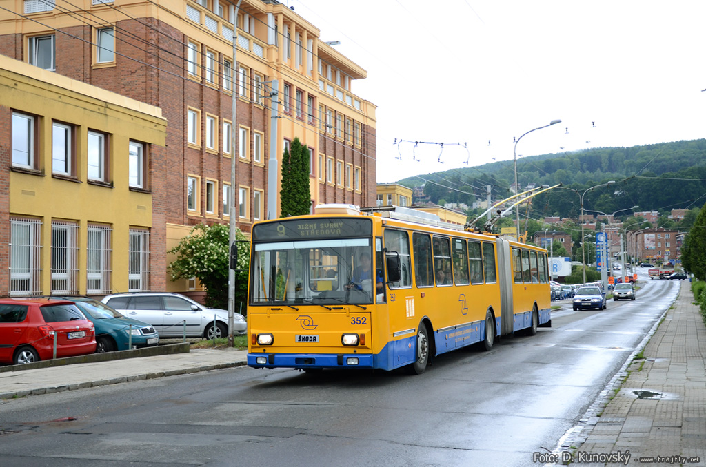 Злин, Škoda 15Tr13/6M № 352