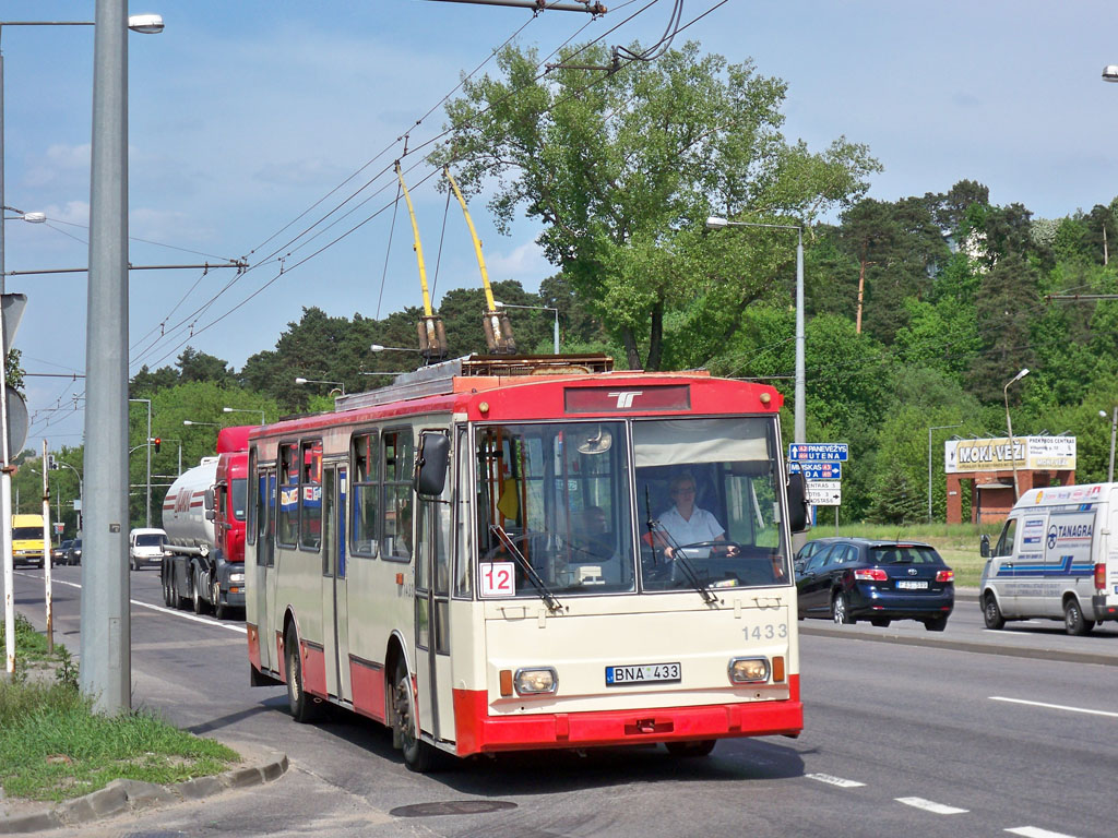 Вильнюс, Škoda 14Tr02 № 1433