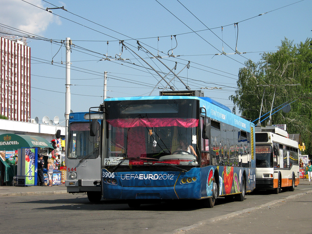 Киев, ЛАЗ E183D1 № 3906