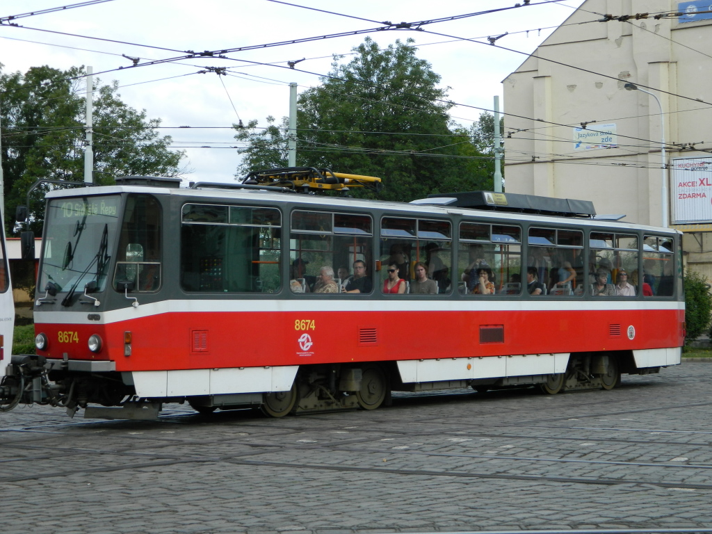 Прага, Tatra T6A5 № 8674