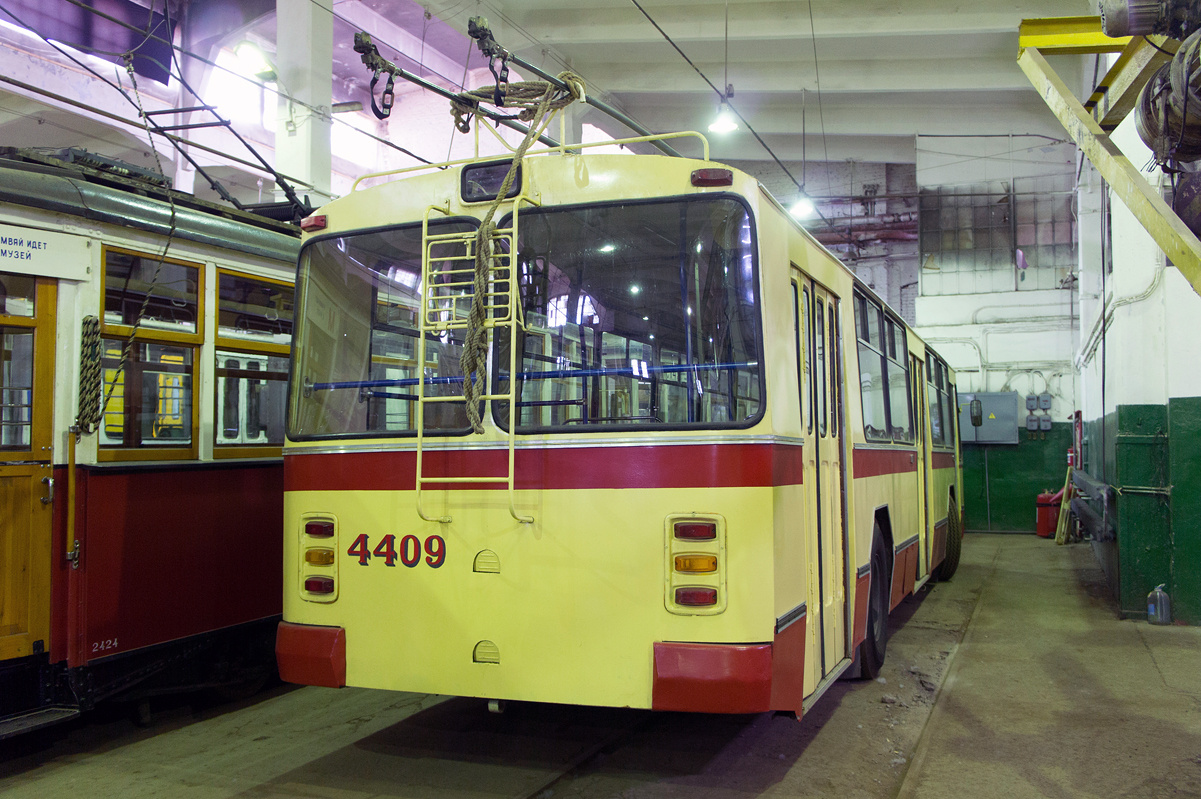 Санкт-Петербург, ЗиУ-682Б № 4409