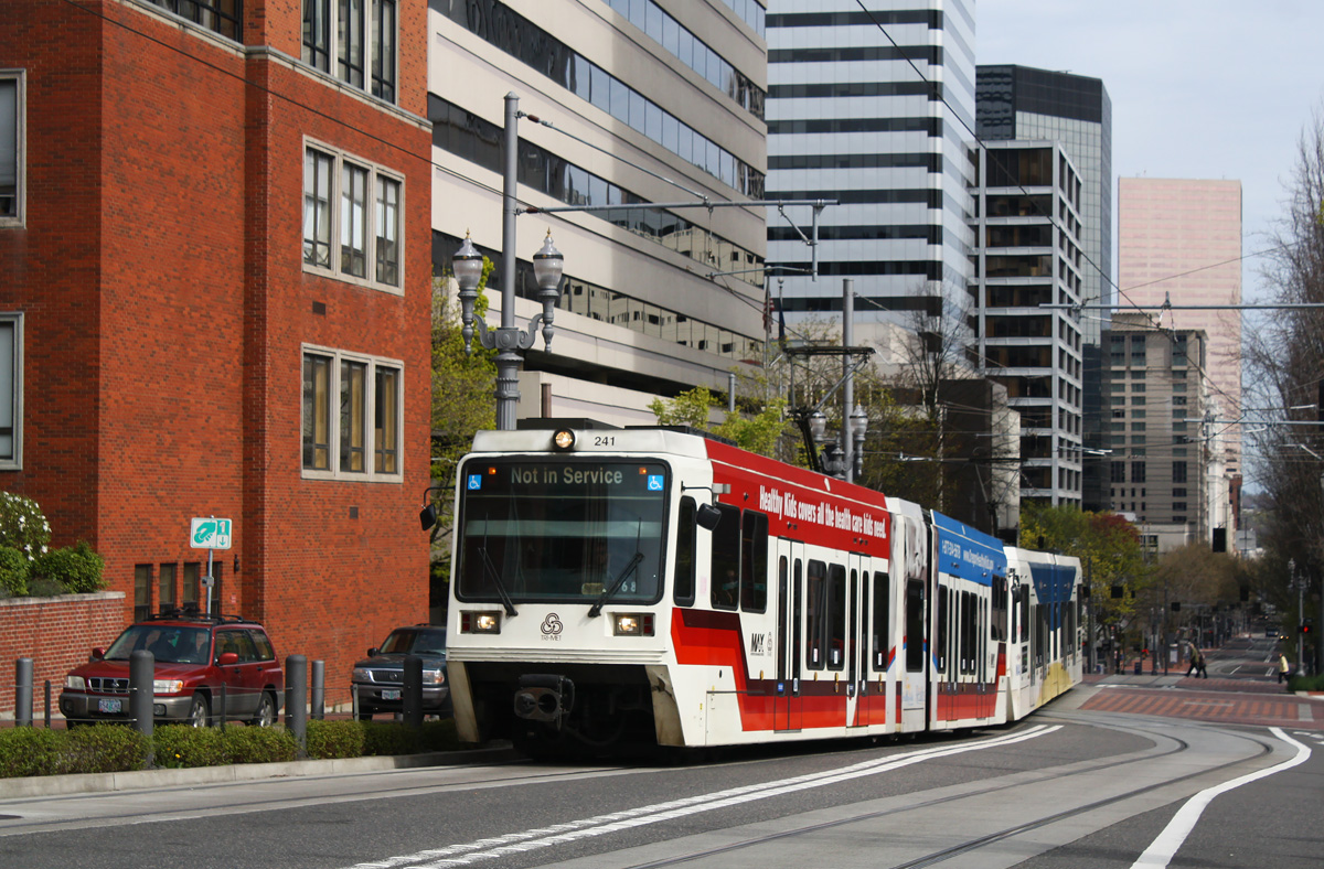 Портленд, OR, Siemens SD660 № 241