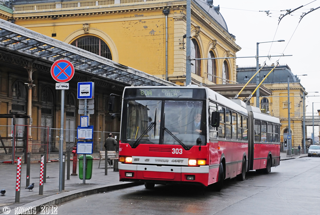 Будапешт, Ikarus 435.81M № 303