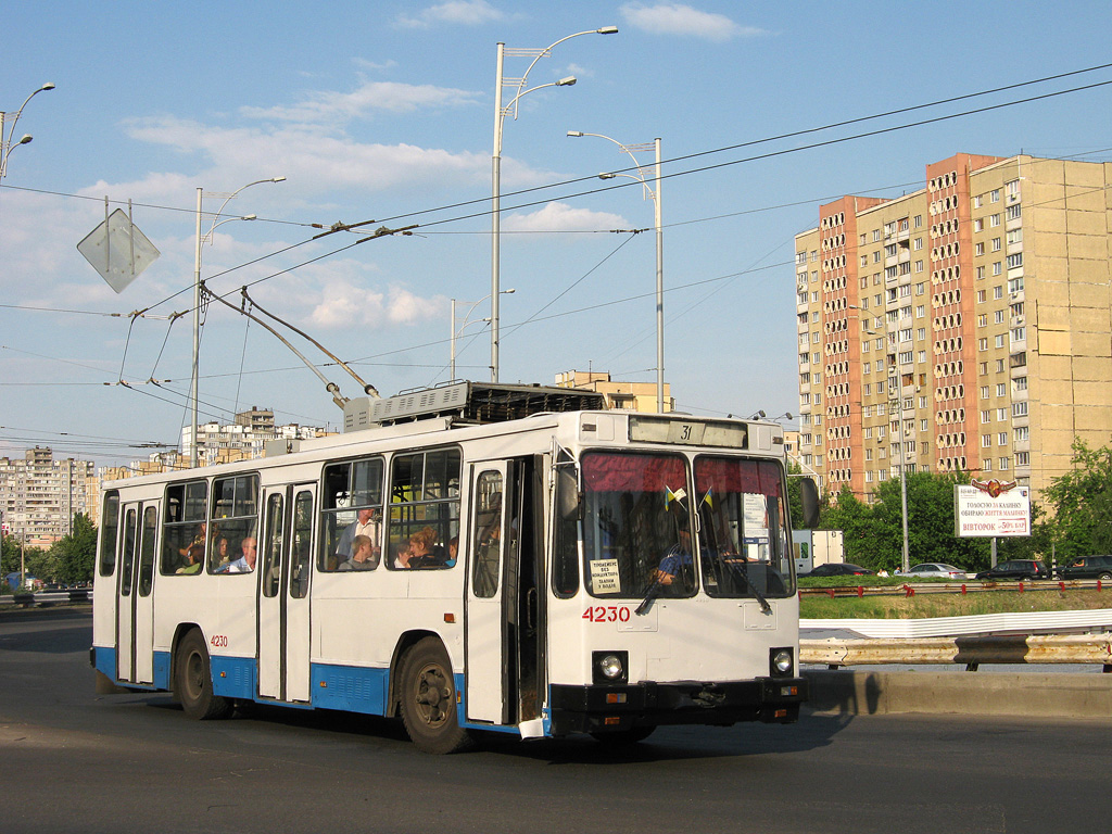 Киев, ЮМЗ Т2 № 4230