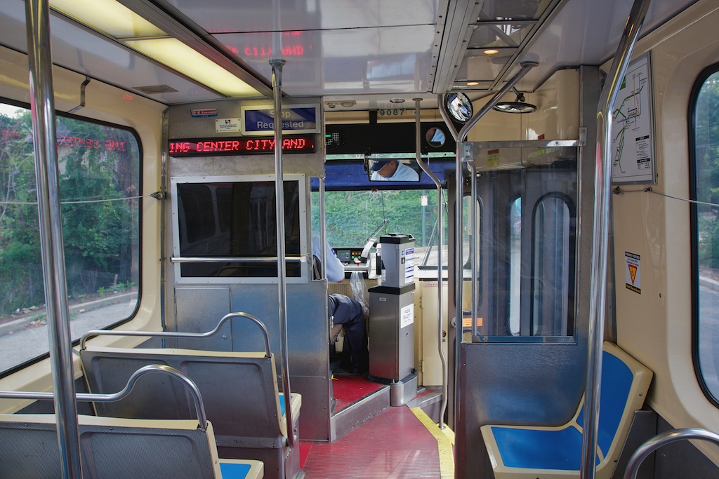 Филадельфия, Kawasaki City LRV № 9087