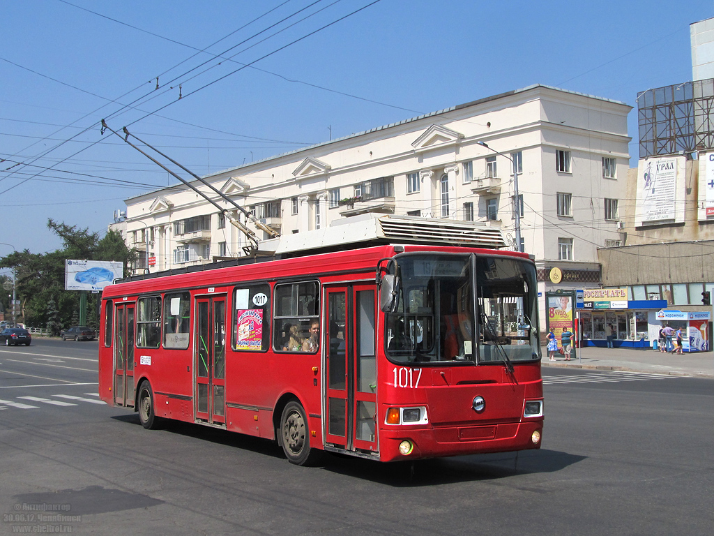 Челябинск, ЛиАЗ-5280 (ВЗТМ) № 1017