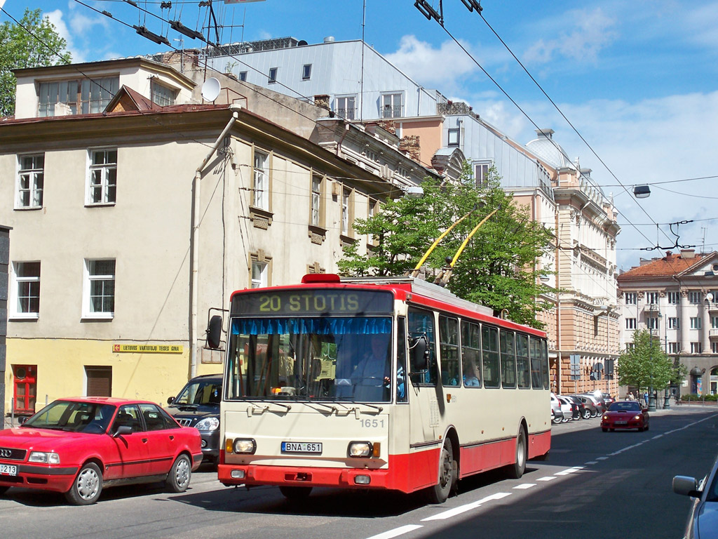 Vilnius, Škoda 14Tr17/6M — 1651