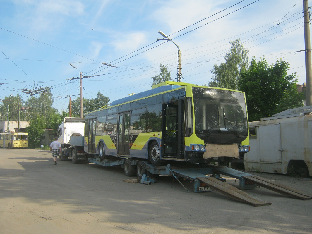 Петрозаводск, ВМЗ-5298.01 «Авангард» № 371; Петрозаводск — Новые троллейбусы
