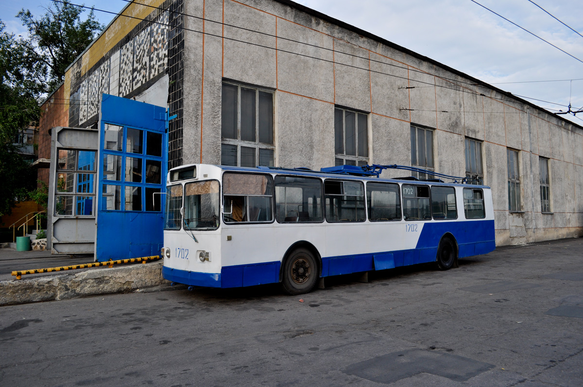 Донецк, ZiU-682G [G00] № 1702