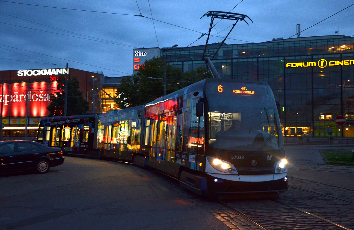 Рига, Škoda 15T ForCity Alfa Riga № 57038