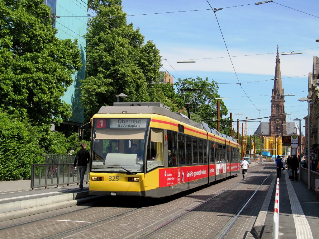 Карлсруэ, Siemens GT8-70DN № 325