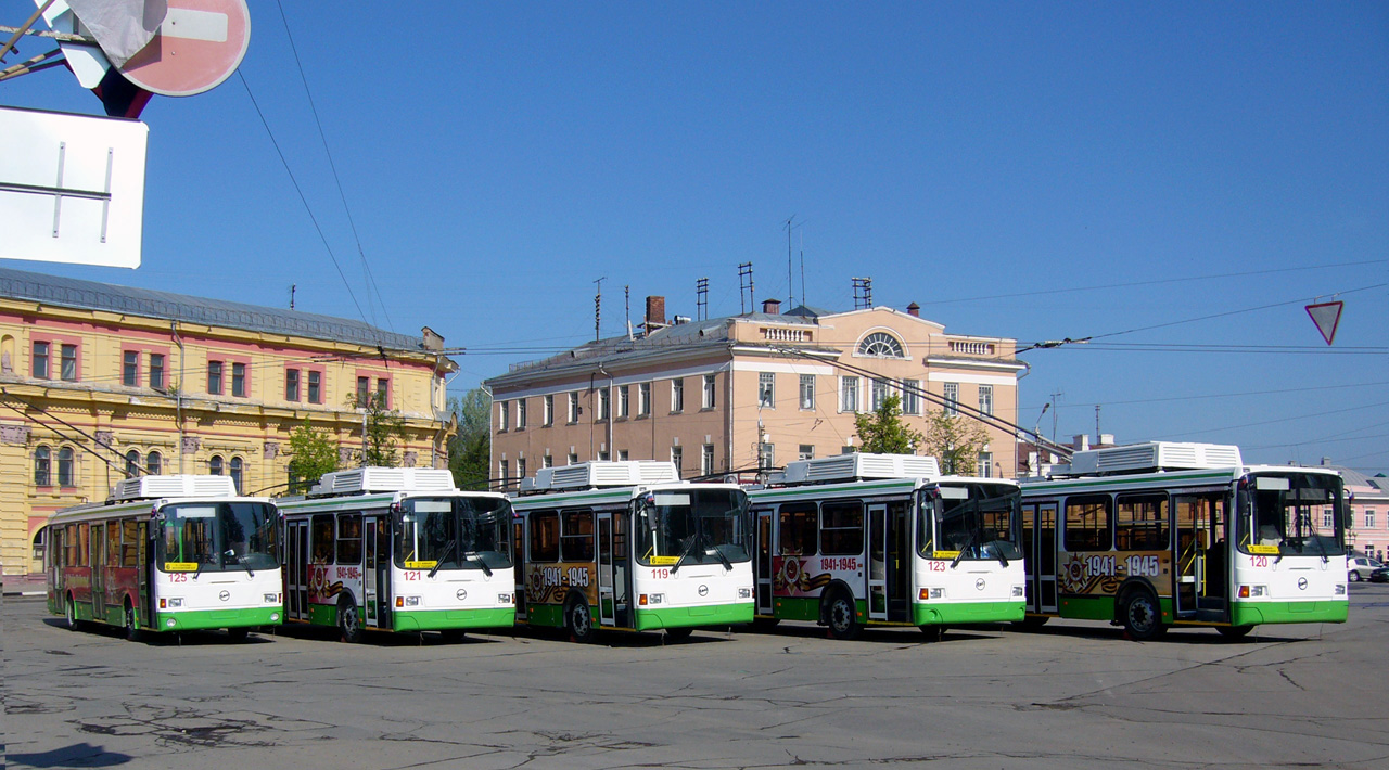 Tula, LiAZ-5280 Nr. 125; Tula — Trolleybus presentation 08.05.2012 Tula, LiAZ-5280 Nr. 125; Tula — Trolleybus presentation 08.05.2012