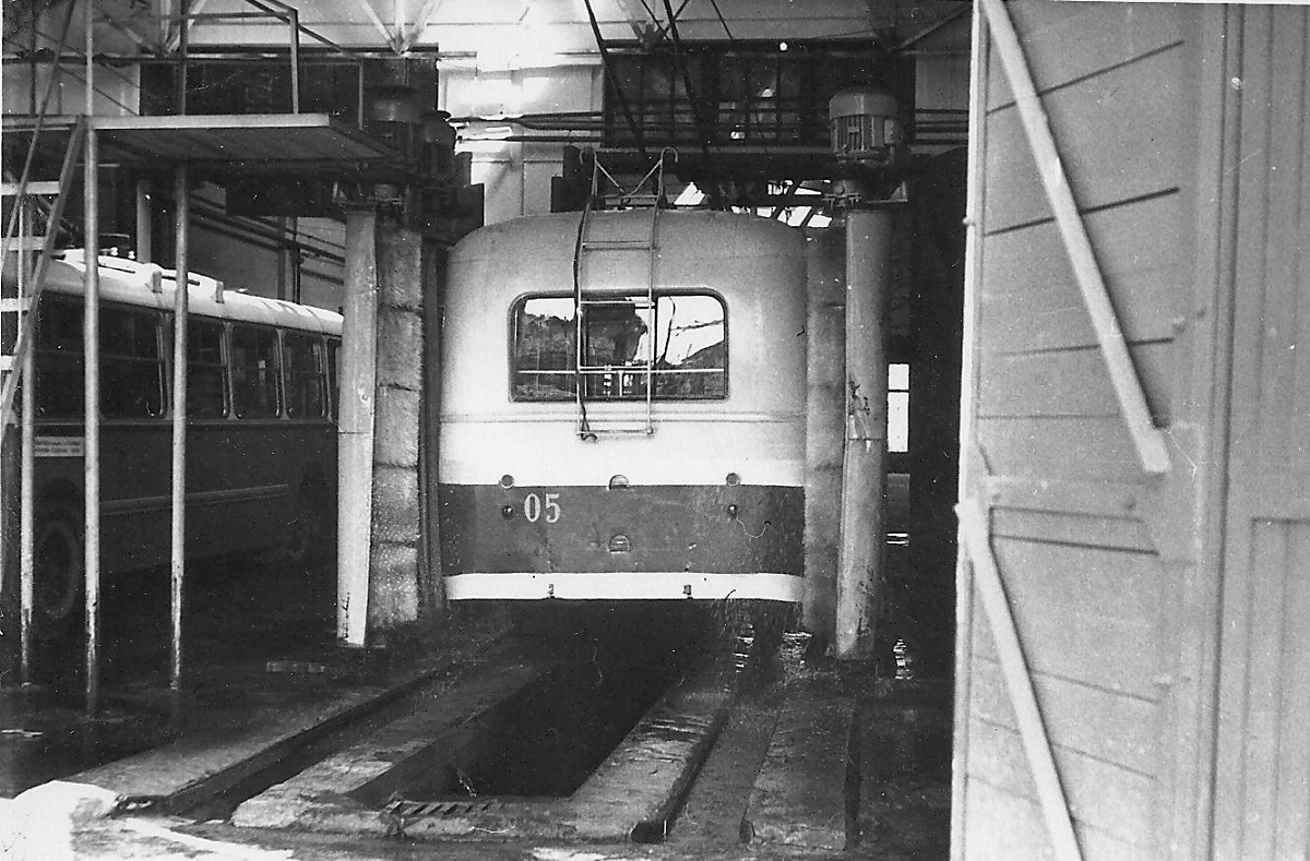 Петрозаводск, ЗиУ-5 № 05; Петрозаводск — Исторические фотографии; Петрозаводск — Троллейбусный парк № 1