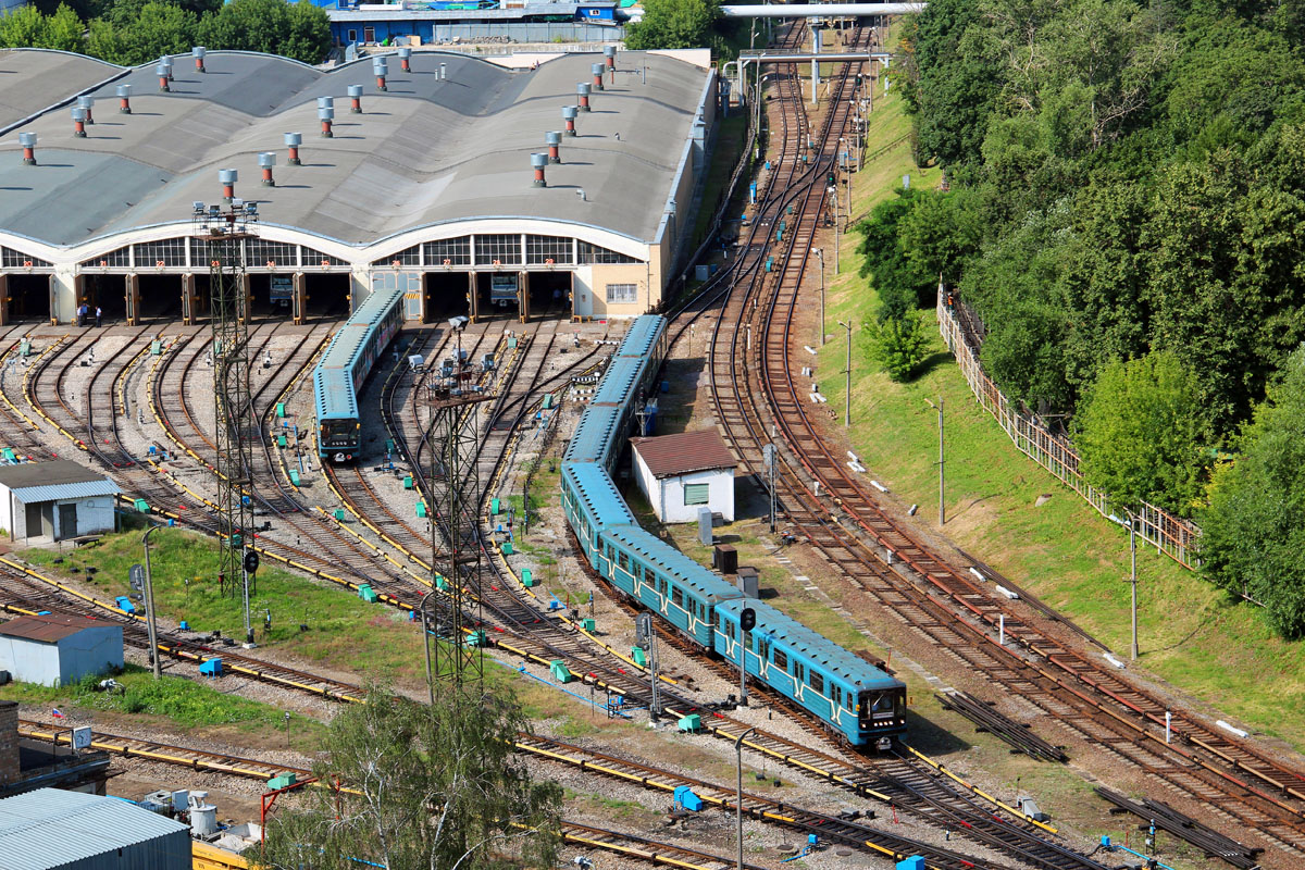 Москва — Метрополитен — [4] Филёвская линия
