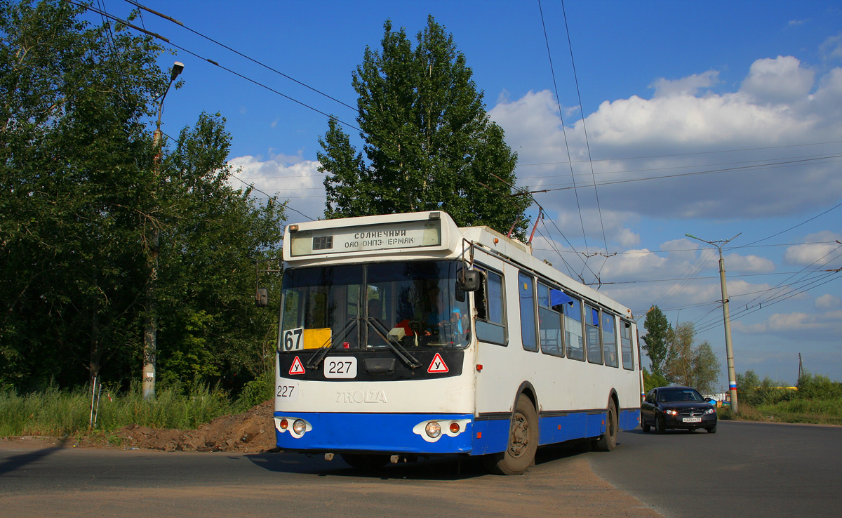 Омск, ЗиУ-682Г-016.02 № 227