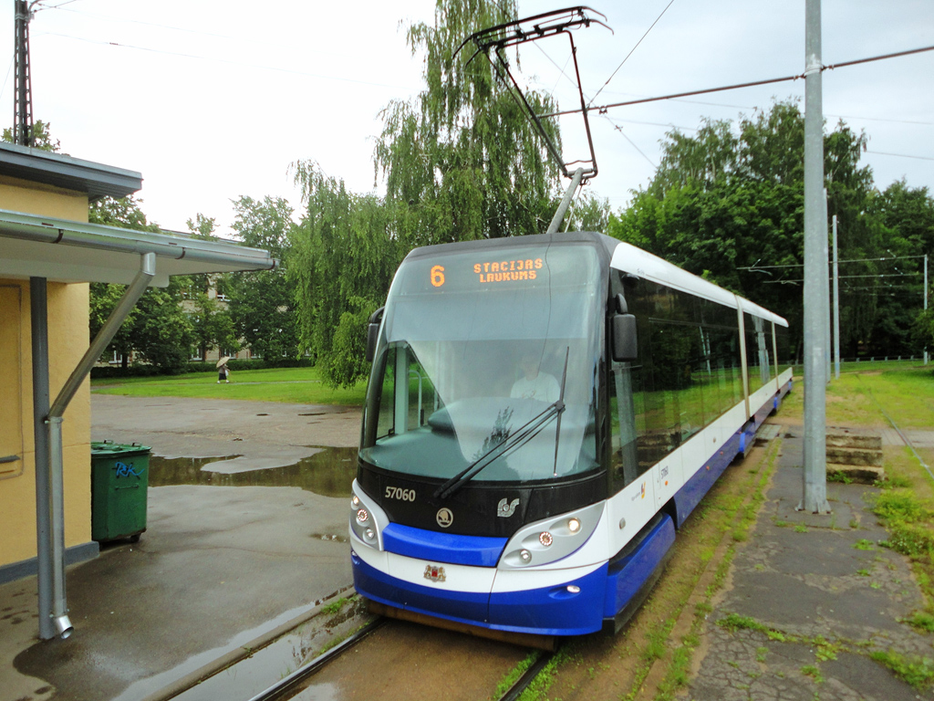 Рига, Škoda 15T ForCity Alfa Riga № 57060