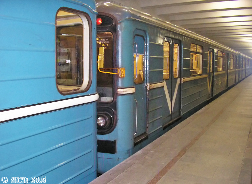 Москва, 81-717.5 (ЛВЗ/ВМ) № 8941