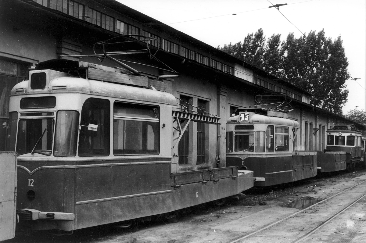 Львов, Gotha T2-62 № 12; Львов, Gotha T2-62 № 8