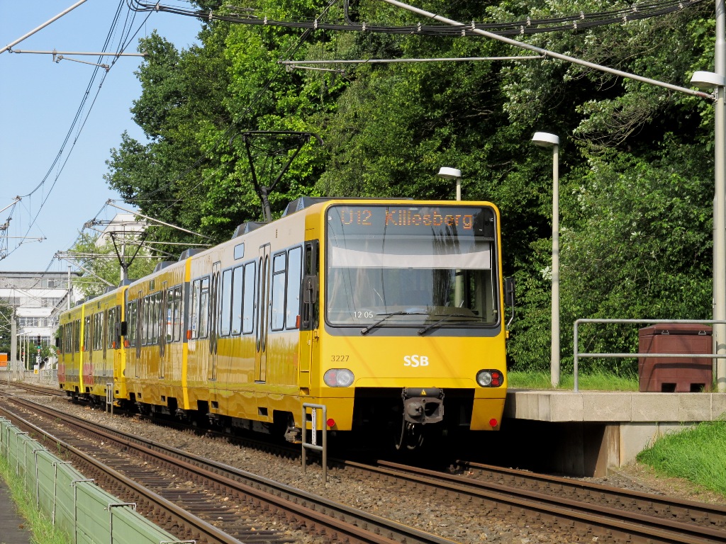 Штутгарт, Duewag DT8.9 № 3227