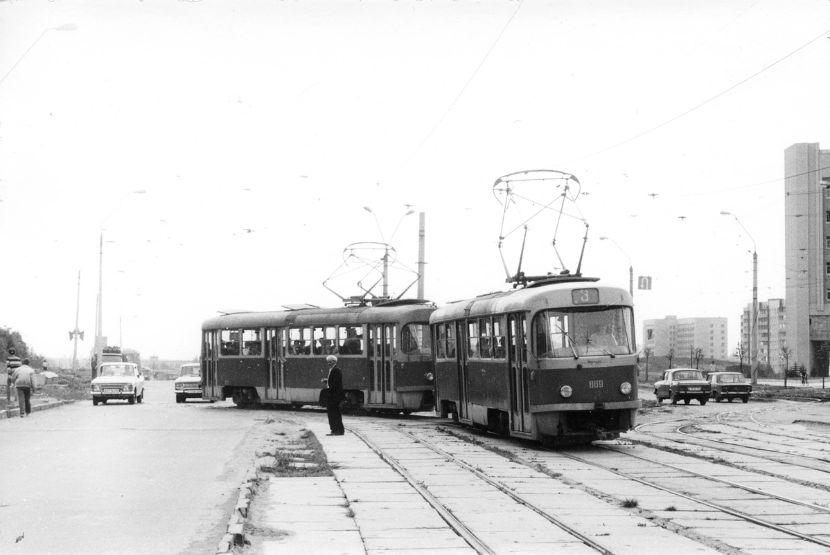 Львов, Tatra T4SU № 871; Львов, Tatra T4SU № 869