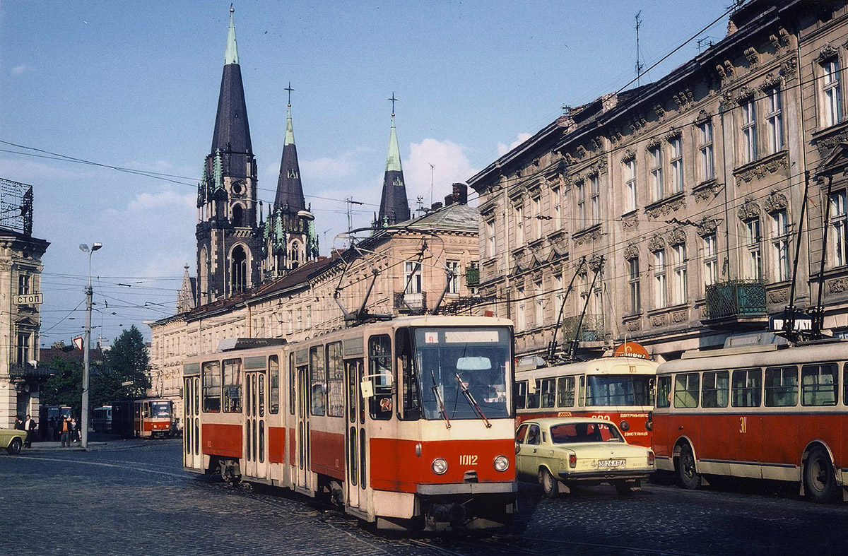 Львов, Tatra KT4SU № 1012; Львов, Škoda 9Tr18 № 311
