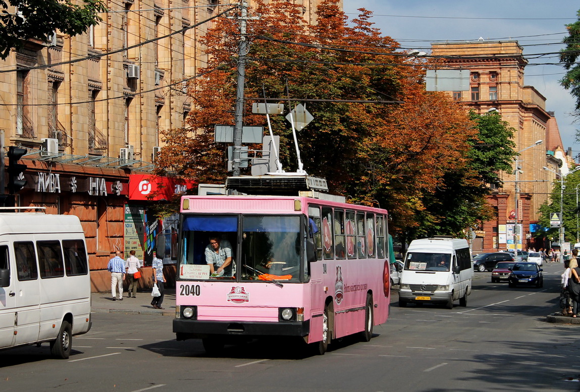 Днепр, ЮМЗ Т1Р (Т2П) № 2040