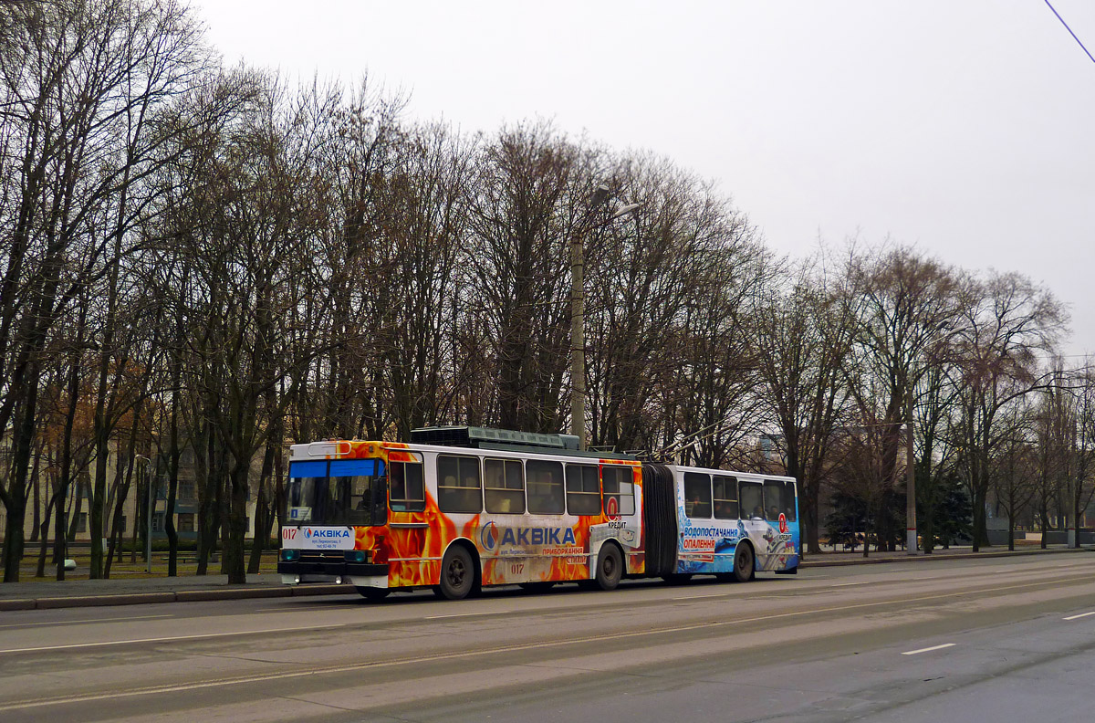 Кривой Рог, ЮМЗ Т1 № 017 Кривой Рог, ЮМЗ Т1 № 017