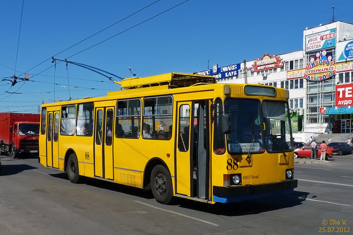 Полтава, ЮМЗ Т2 № 88
