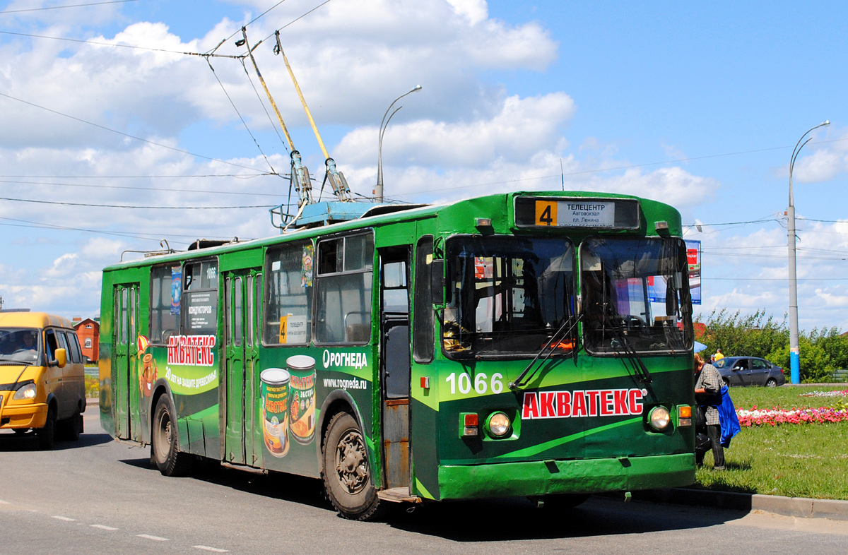 Брянск, ЗиУ-682Г [Г00] № 1066