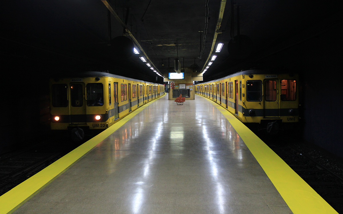 Буэнос-Айрес, General Electric № UM22; Буэнос-Айрес, General Electric № UM6; Буэнос-Айрес — Метрополитен — линия E