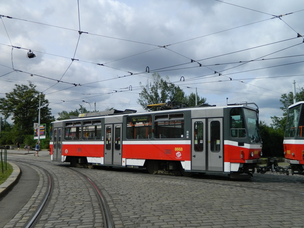 Прага, Tatra T6A5 № 8668