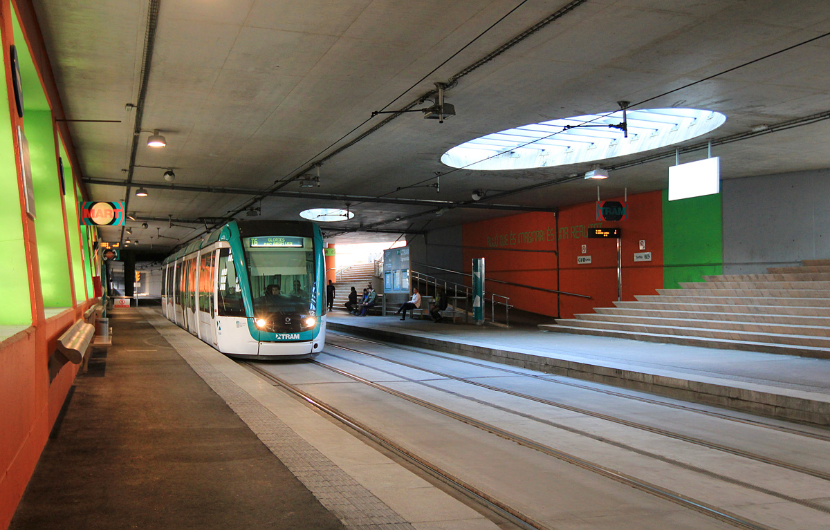 Барселона, Alstom Citadis 302 № 12