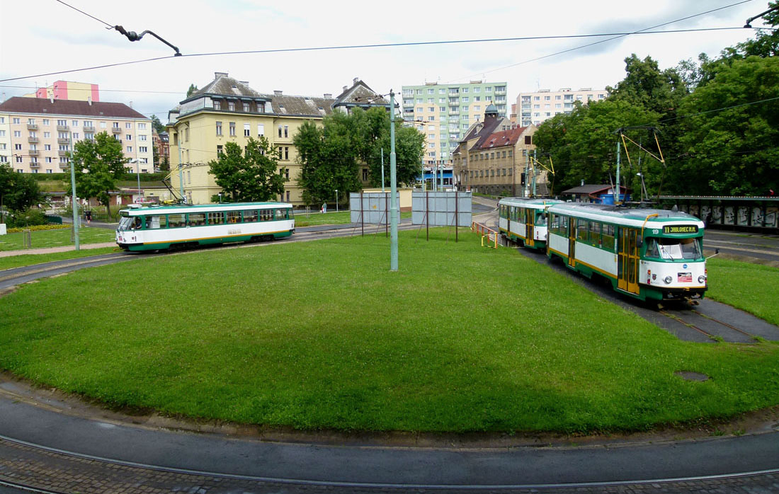 Liberec ― Jablonec nad Nisou, Tatra T3R.PV — 21; Liberec ― Jablonec nad Nisou, Tatra T2R — 19