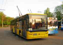 Krivijriha, LAZ E183D1 № 661