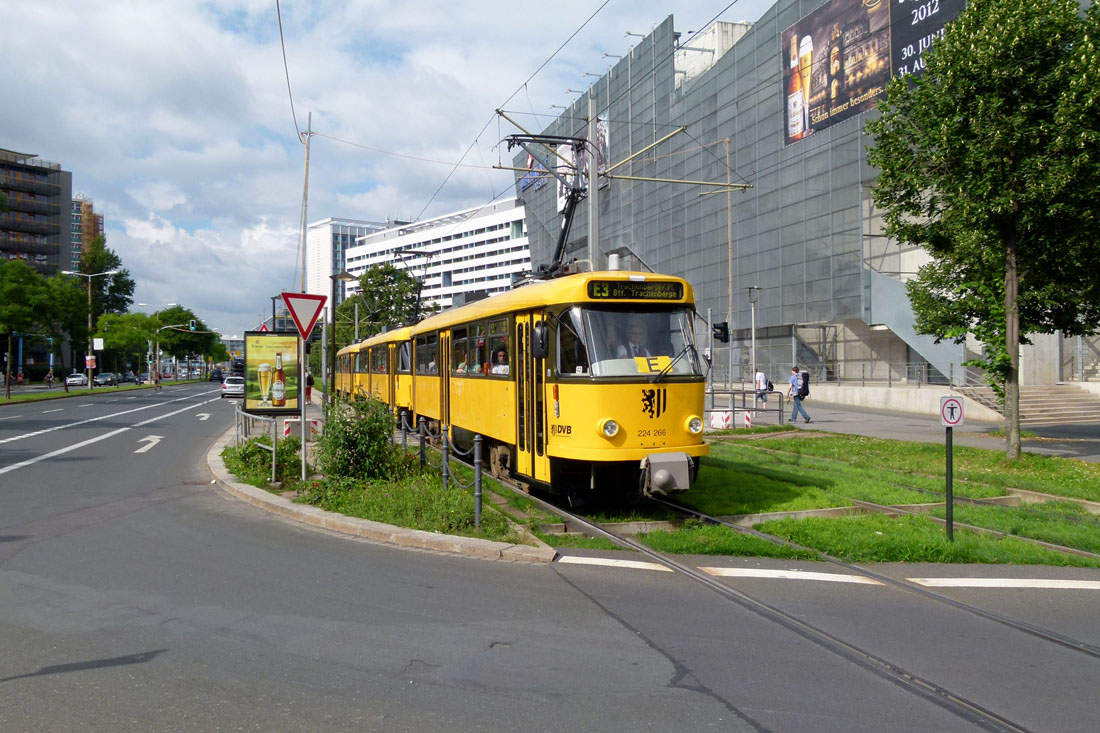 Дрезден, Tatra T4D-MT № 224 266