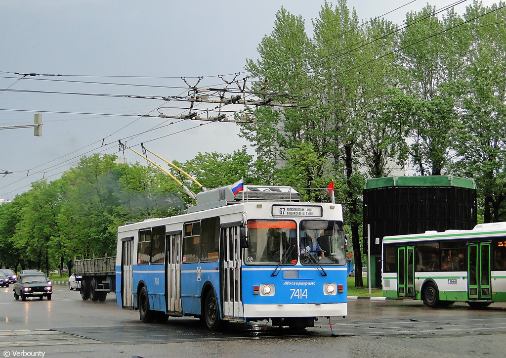 Москва, ЗиУ-682ГМ1 (с широкой передней дверью) № 7414