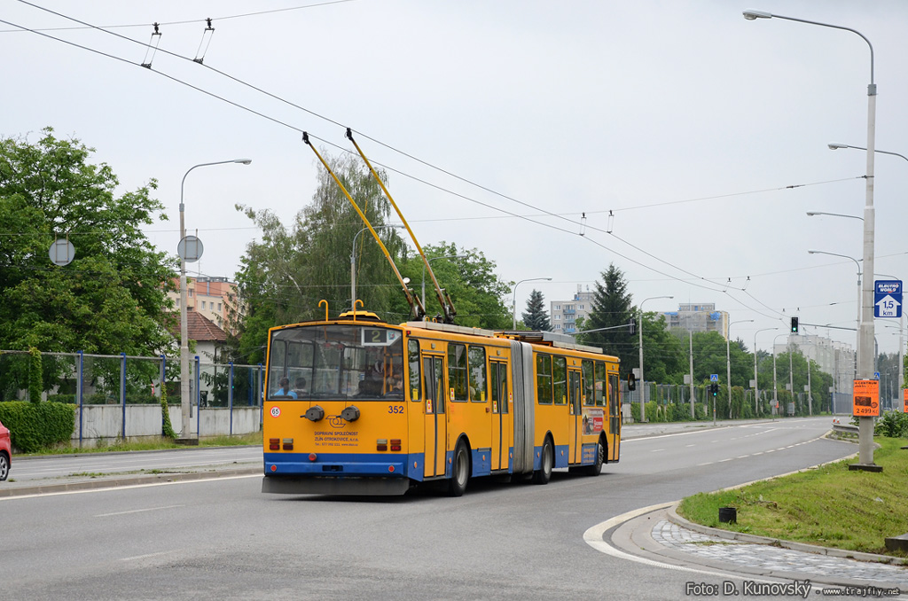 Злин, Škoda 15Tr13/6M № 352
