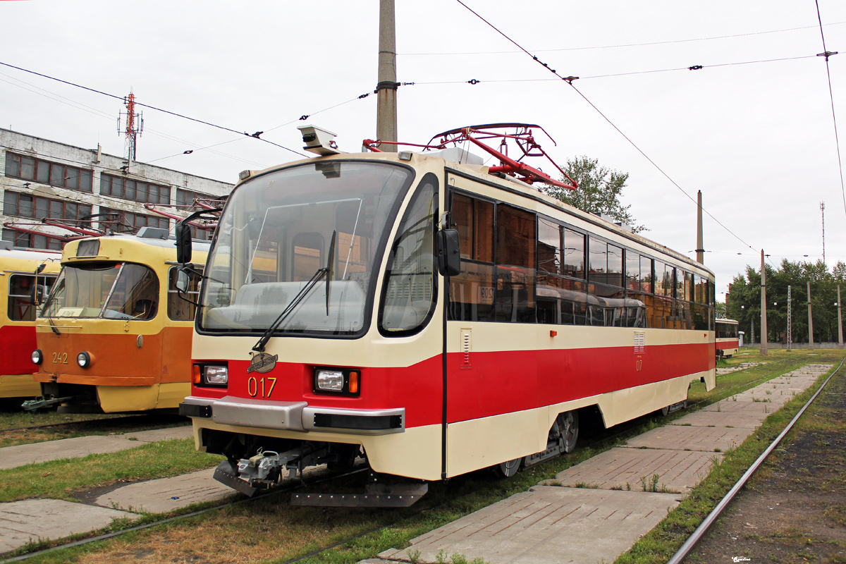 Екатеринбург, 71-405 № 017